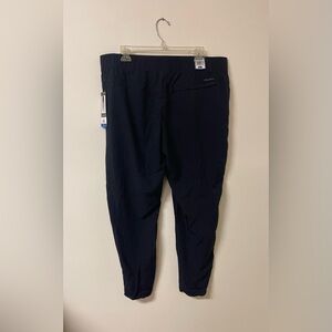 Eddie Bauer Black Athletic Traveler Ankle Pants